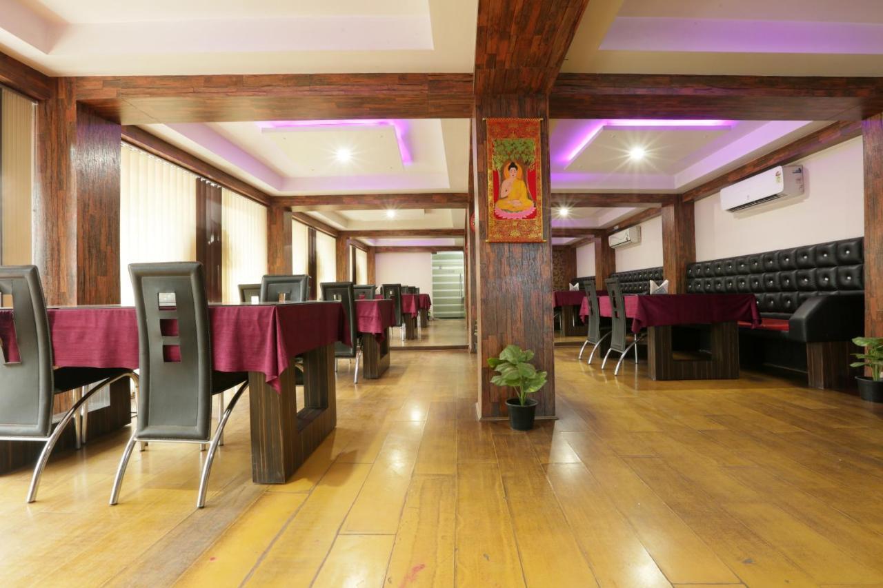 Hotel Dream City Ґувахаті Екстер'єр фото