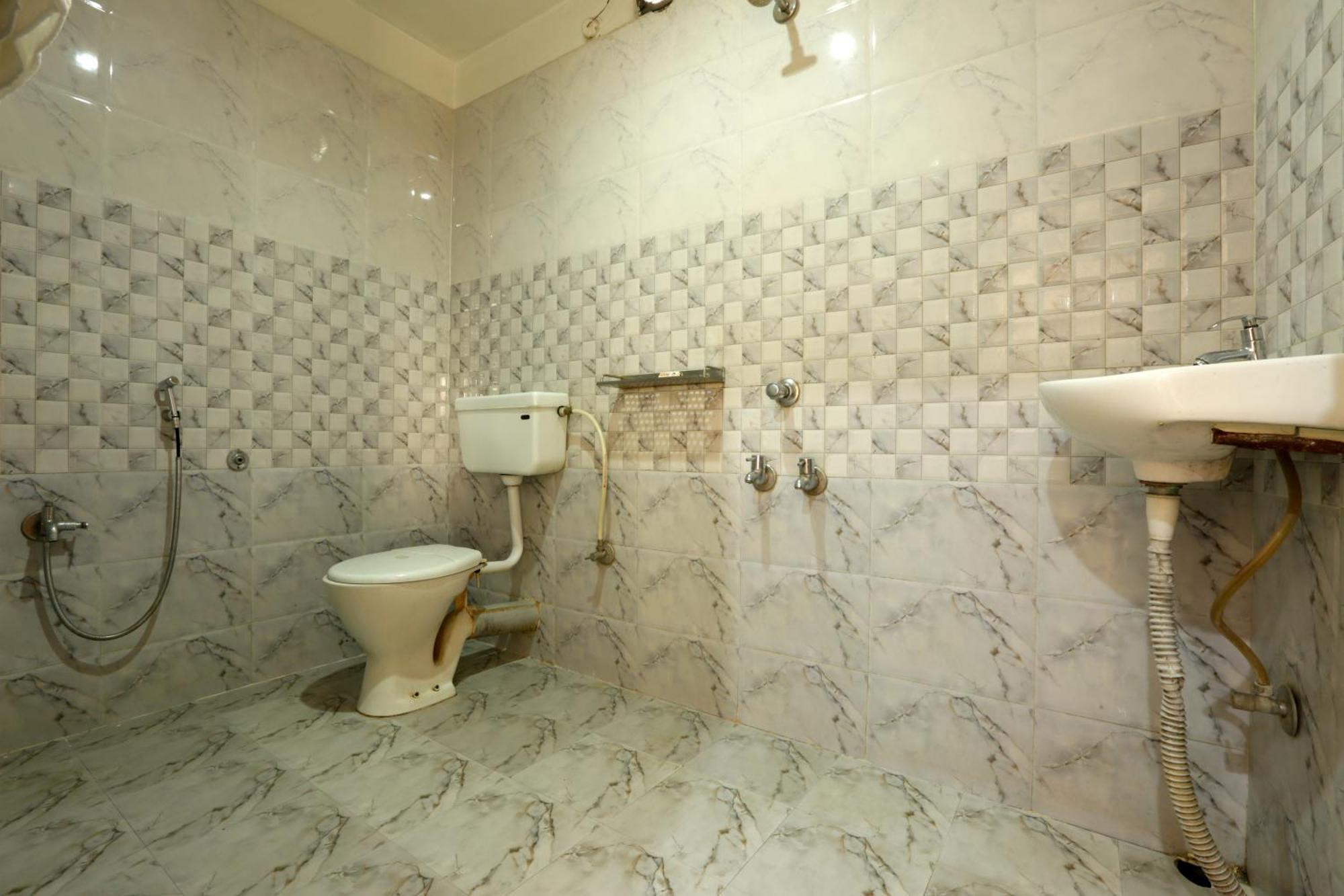 Hotel Dream City Ґувахаті Екстер'єр фото